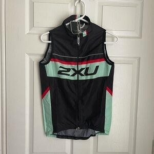 NWT 2XU unisex custom cycling gillet